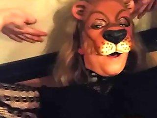 Swedish liongirl shaves her hairy pussy